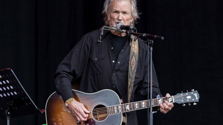 Country Hall of Famer, actor Kris Kristofferson has retired