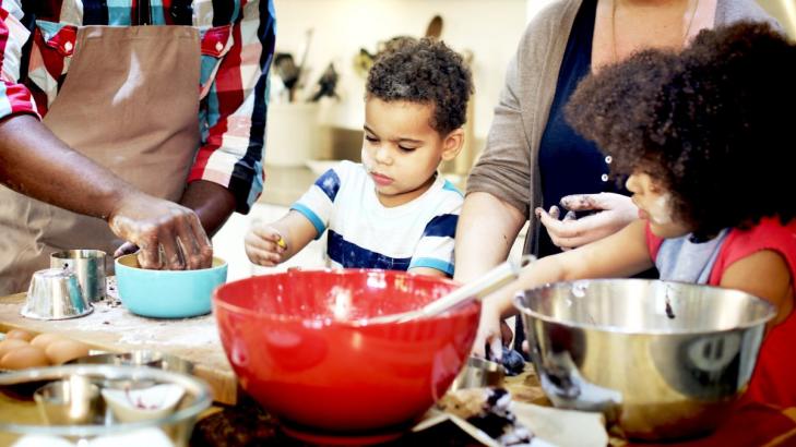 How to Introduce Your Kids to Cooking