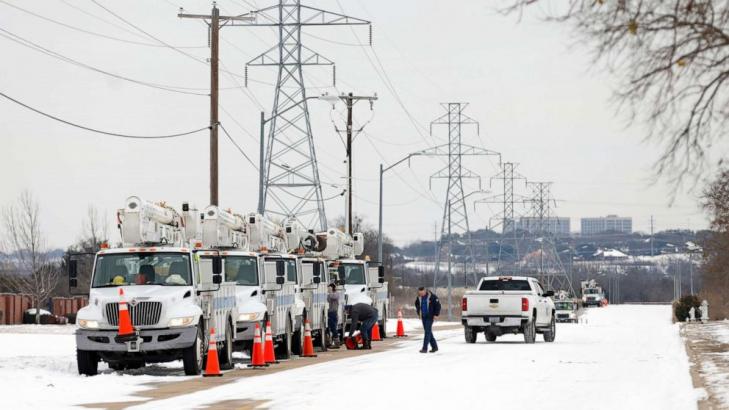 Republicans use Texas power outages to spread false claims about green energy