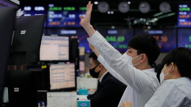 Asian shares track Wall St decline as bond yields rebound