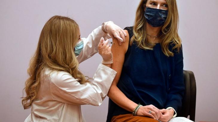 Teacher vaccinations go untracked amid school reopening push