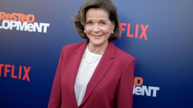 'Arrested Development' actor Jessica Walter dies at 80