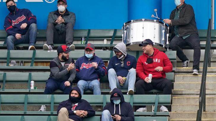 Pinch-pounder: Black Keys drummer fills in at Indians opener