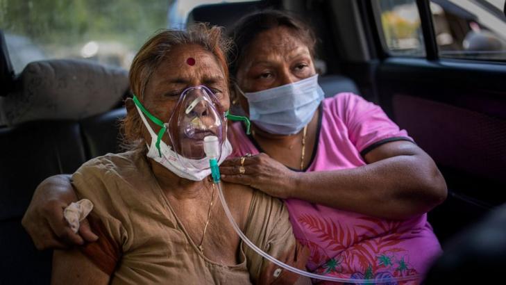 AP PHOTOS: Oxygen demand outstrips supply in India hotspots