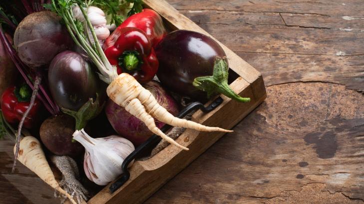 Are ‘Ugly’ Produce Boxes Actually Cheaper Than Grocery Shopping?