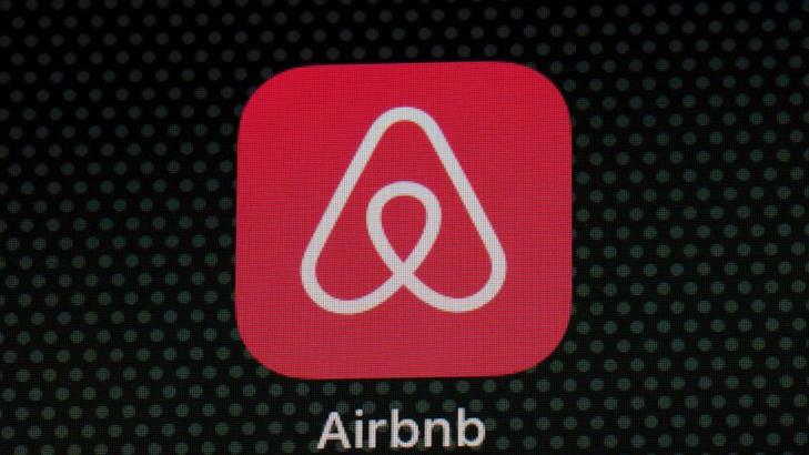 Airbnb reports 1Q loss of nearly $1.2 billion, revenue rises