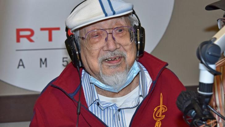 'Well, that's it.' 96-year-old DJ bids farewell in Hong Kong