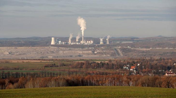 EU court tells Poland to halt lignite mine on Czech border