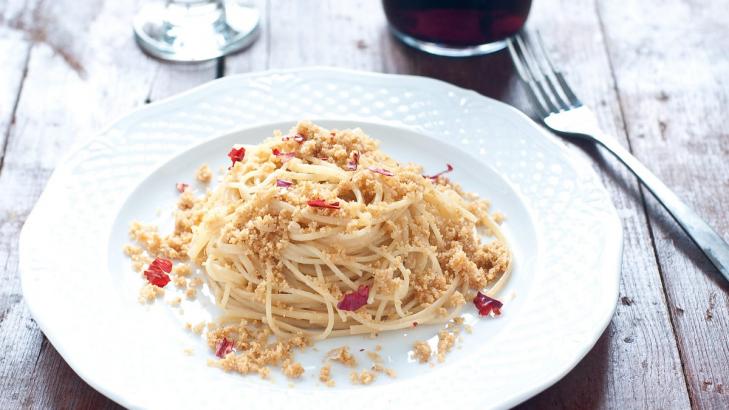 Top Your Vegan Pasta With Fried Breadcrumbs