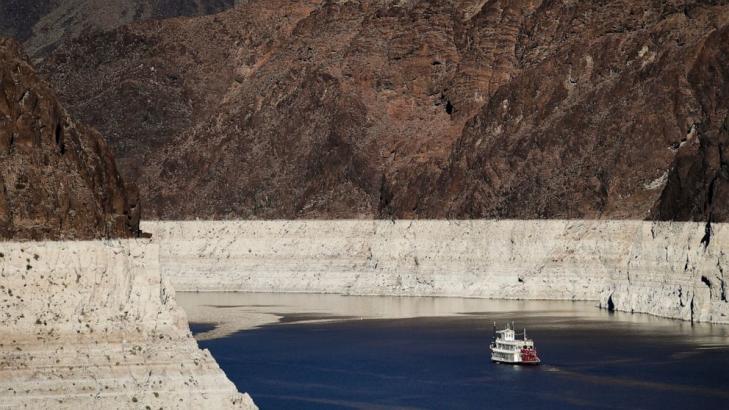 Las Vegas weighs tying growth to conservation amid drought