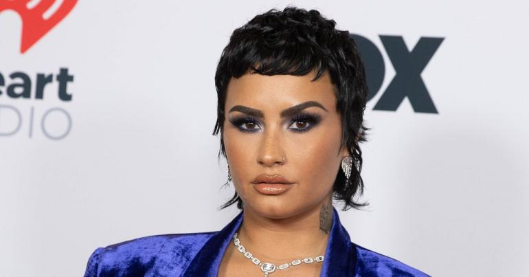 Demi Lovato Got Real About How "Difficult" Father's Day Can Be