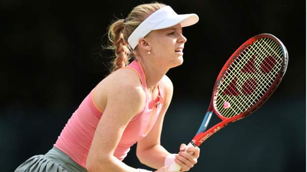 Eastbourne International 2021: Harriet Dart loses opener, defending champion Karolina Pliskova also out