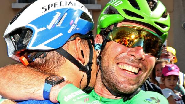 Mark Cavendish equals Eddy Merckx's Tour de France stage win record of 34