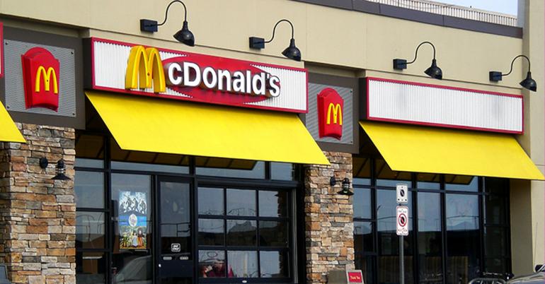Woman with no self control sues McDonalds….for 1000 rubles. (5 GIFs)