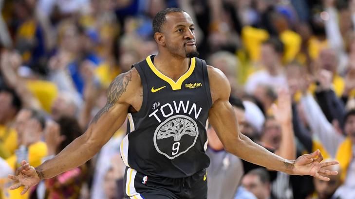 Veteran Andre Iguodala returns to Warriors on one-year deal