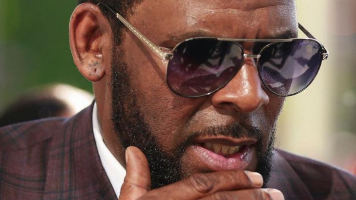 Jury of 7 men, 5 women to hear R Kelly sex trafficking case