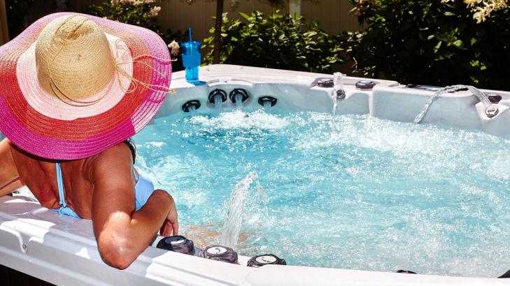 How to Convert Your Hot Tub Into a Refreshing Cool Plunge Pool