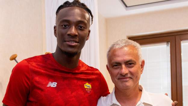 Tammy Abraham: Roma sign striker from Chelsea for £34m on five-year deal