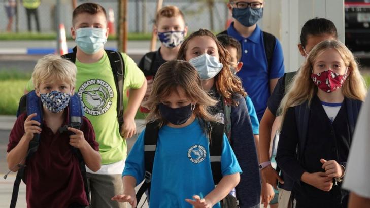 4 of Florida's 5 largest school districts to require masks