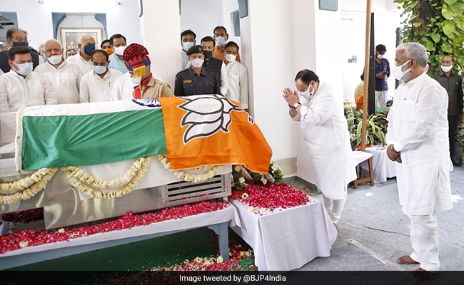 BJP Flag Over Indian Flag At Kalyan Singh's Prayer Meet Triggers Row