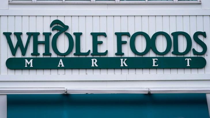 Amazon to open 2 cashier-less Whole Foods stores next year