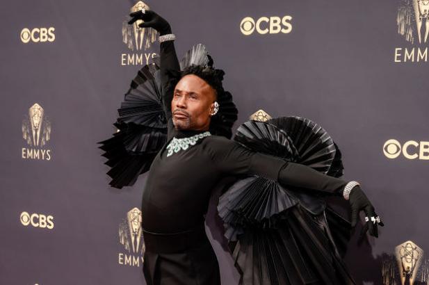 Billy Porter's 2021 Emmys Outfit Was Dramatic AF And I Loved Every Single Piece Of It