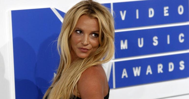 Britney Spears Subtly Called Out That Lookalike In "The Justin Timberlake Video" For "Cry Me A River"