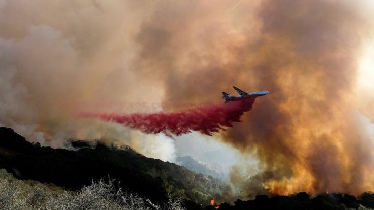 Fire crews make big gains against Southern California blaze