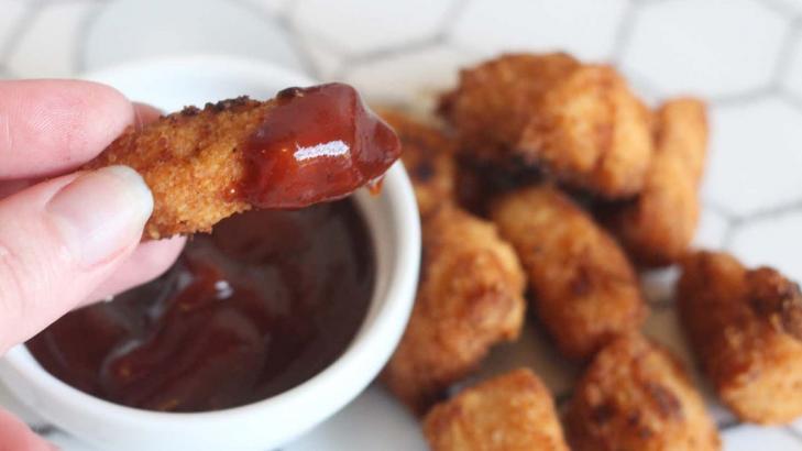 Use Ranch Dressing to Bread Your Fried Chicken