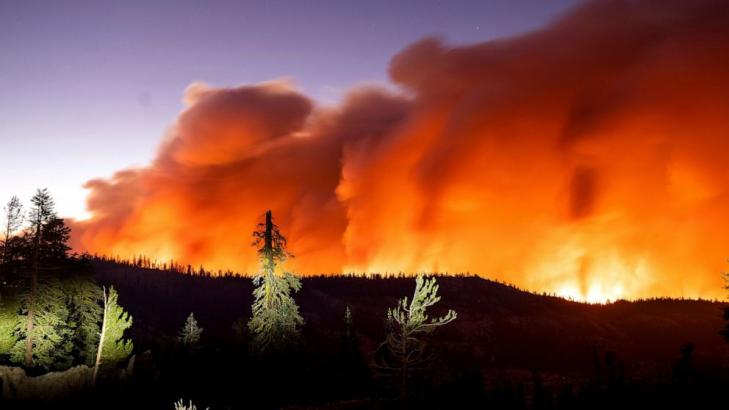 Fire that threatened Lake Tahoe region is now 100% contained