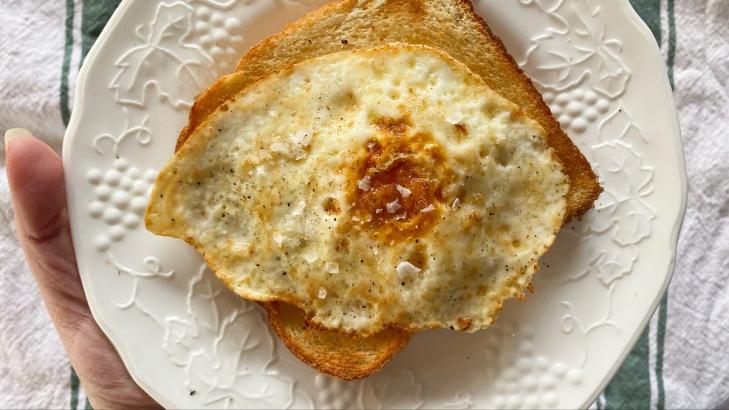 The Rumors Are True, You Really Can Fry an Egg in Mayonnaise