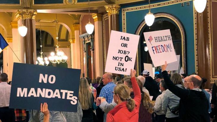 Iowa lawmakers pass vaccine mandate exemption bill