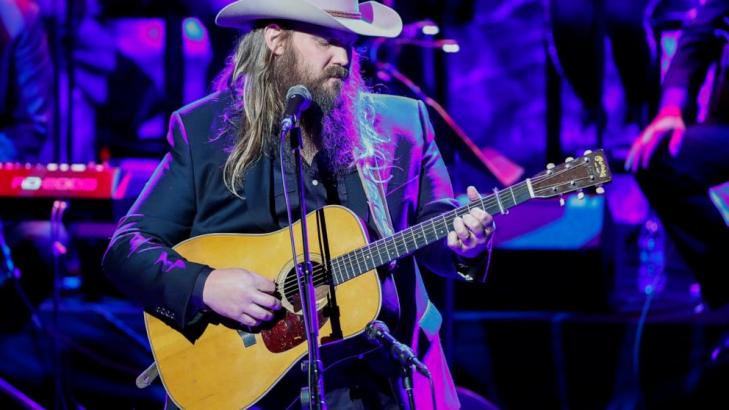 Stapleton, Church to take stage, vie for top awards at CMAs