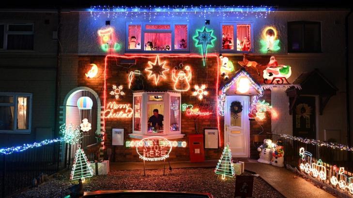 Why It's Actually Good to Decorate 'Early' for Christmas, According to Science