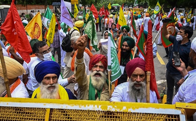 LIVE: Farmers Gather At Delhi Borders As Protest Marks 1 Year Today