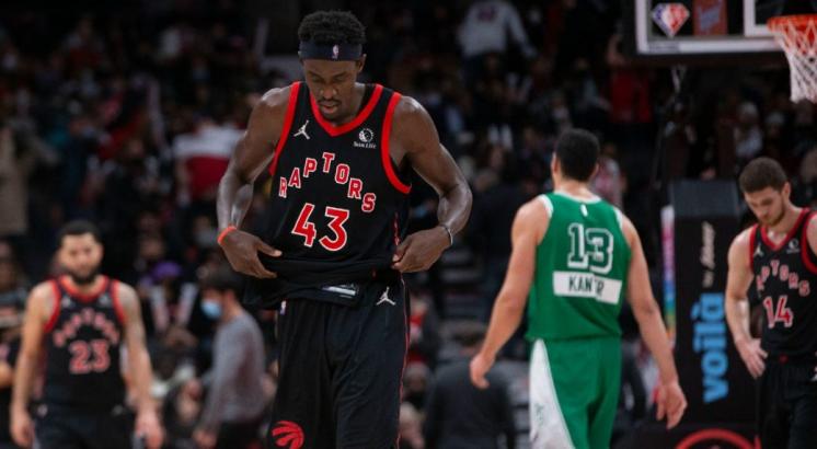 10 things: Short-handed Raptors let down once again by empty bench