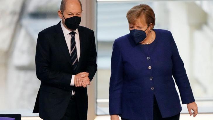 German leaders, in transition, meet to mull virus measures