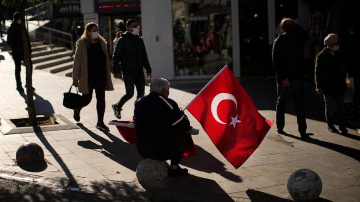 EXPLAINER: Turkey's currency is crashing. What's the impact?