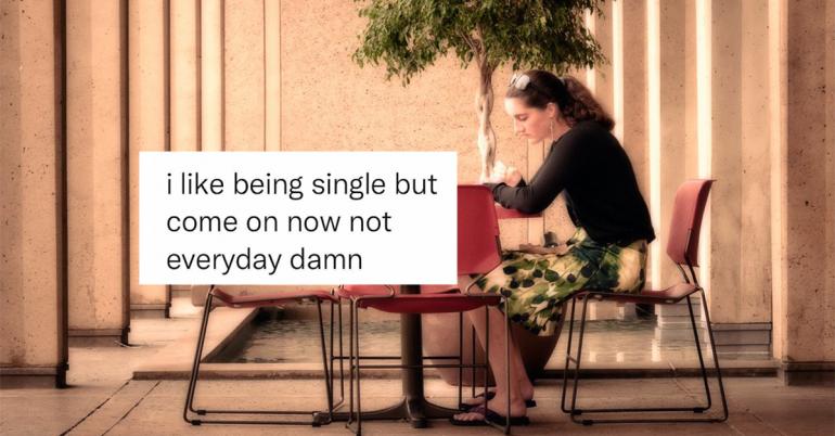 Single as a pringle this holiday season? These mems are for you. (30 Photos)