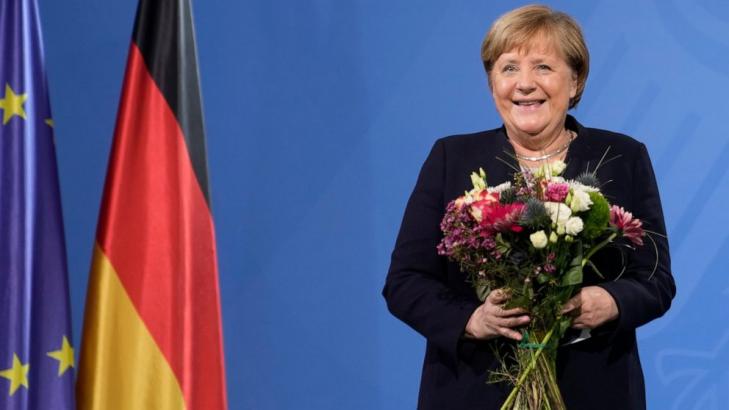 Report: Germany's Merkel plans a political autobiography