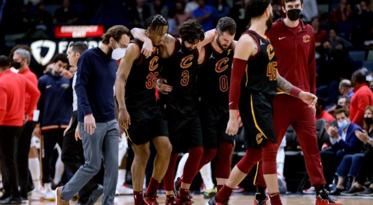 Cavalier guard Rubio set for MRI on injured left knee