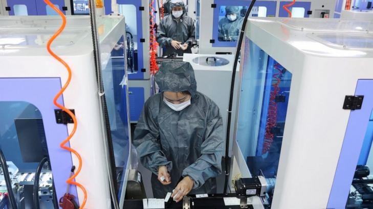 Chinese factory activity edges higher in December