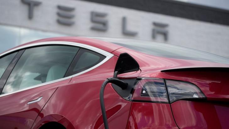 Tesla says it delivered record 936K vehicles in 2021, up 87%