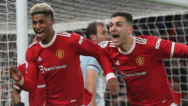 Man Utd 1-0 West Ham: Marcus Rashford scores stoppage-time winner