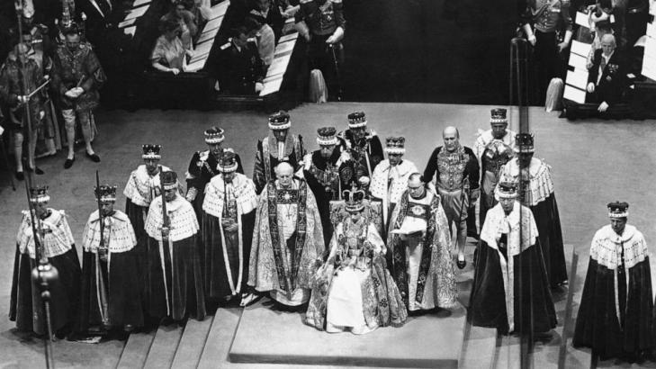 Platinum Jubilee: Queen's reign marks 70 years of change