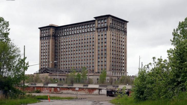 Google to work with Ford on Detroit research hub