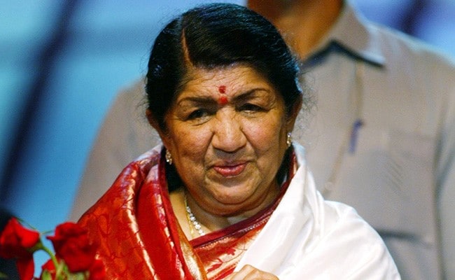 Veteran Singer Lata Mangeshkar Dies At 92: Updates