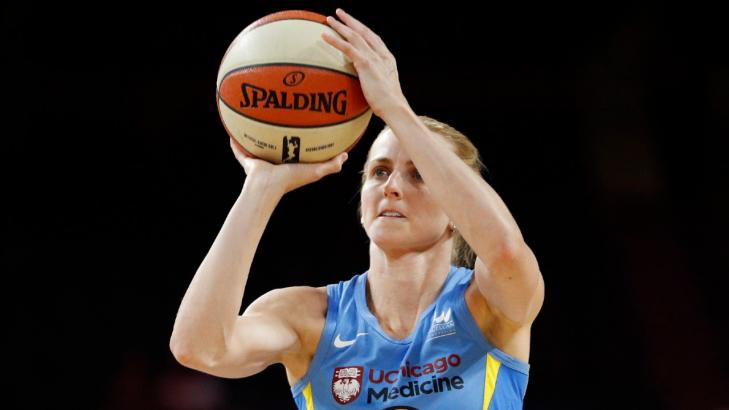 Defending champ Sky re-sign Quigley, Vandersloot, Copper