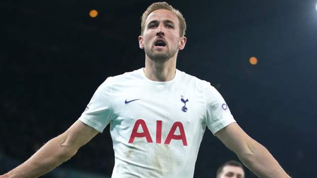 Man City 2-3 Tottenham: How Kane masterclass blew title race wide open