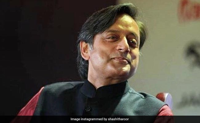 On Imran Khan's "Debate Challenge" With PM Modi, Shashi Tharoor's Tweet